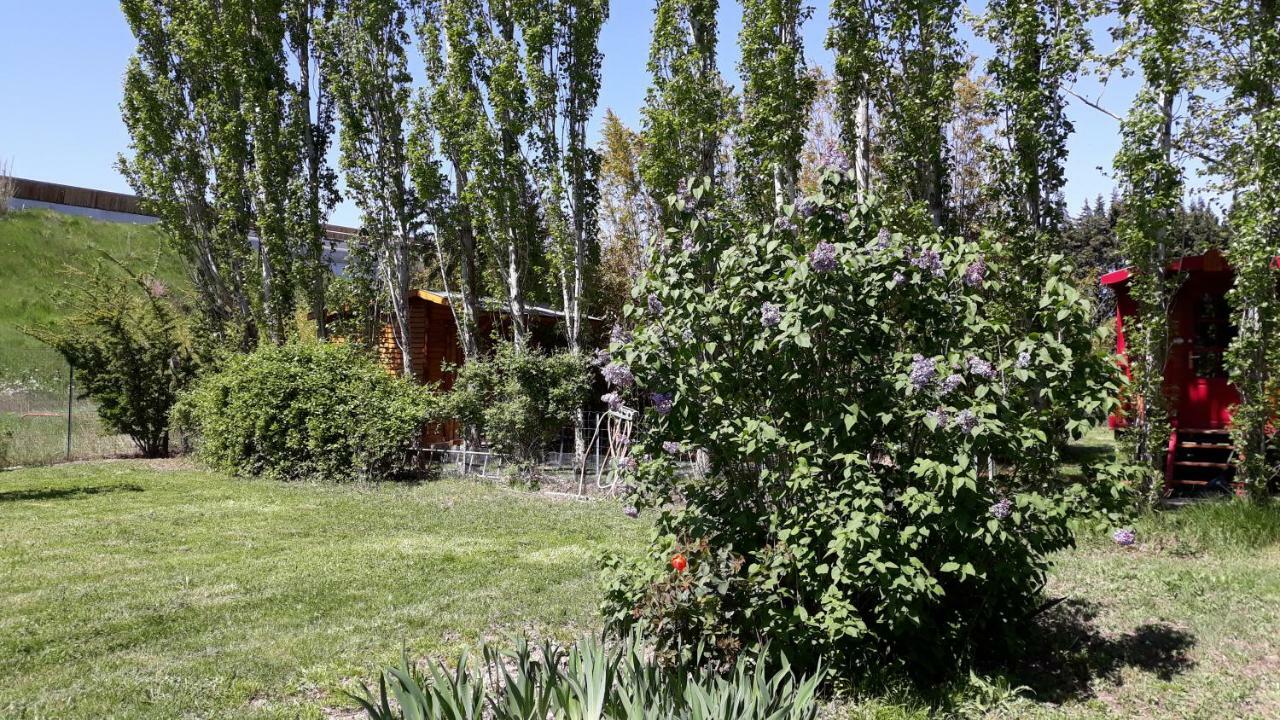 Provence Roulottes 호텔 바르벵타느 외부 사진